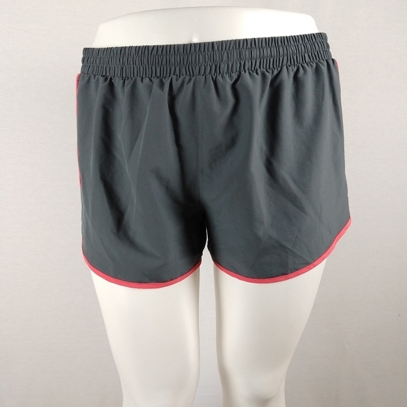 Under Armour Athletic shorts - Picture 4 of 12